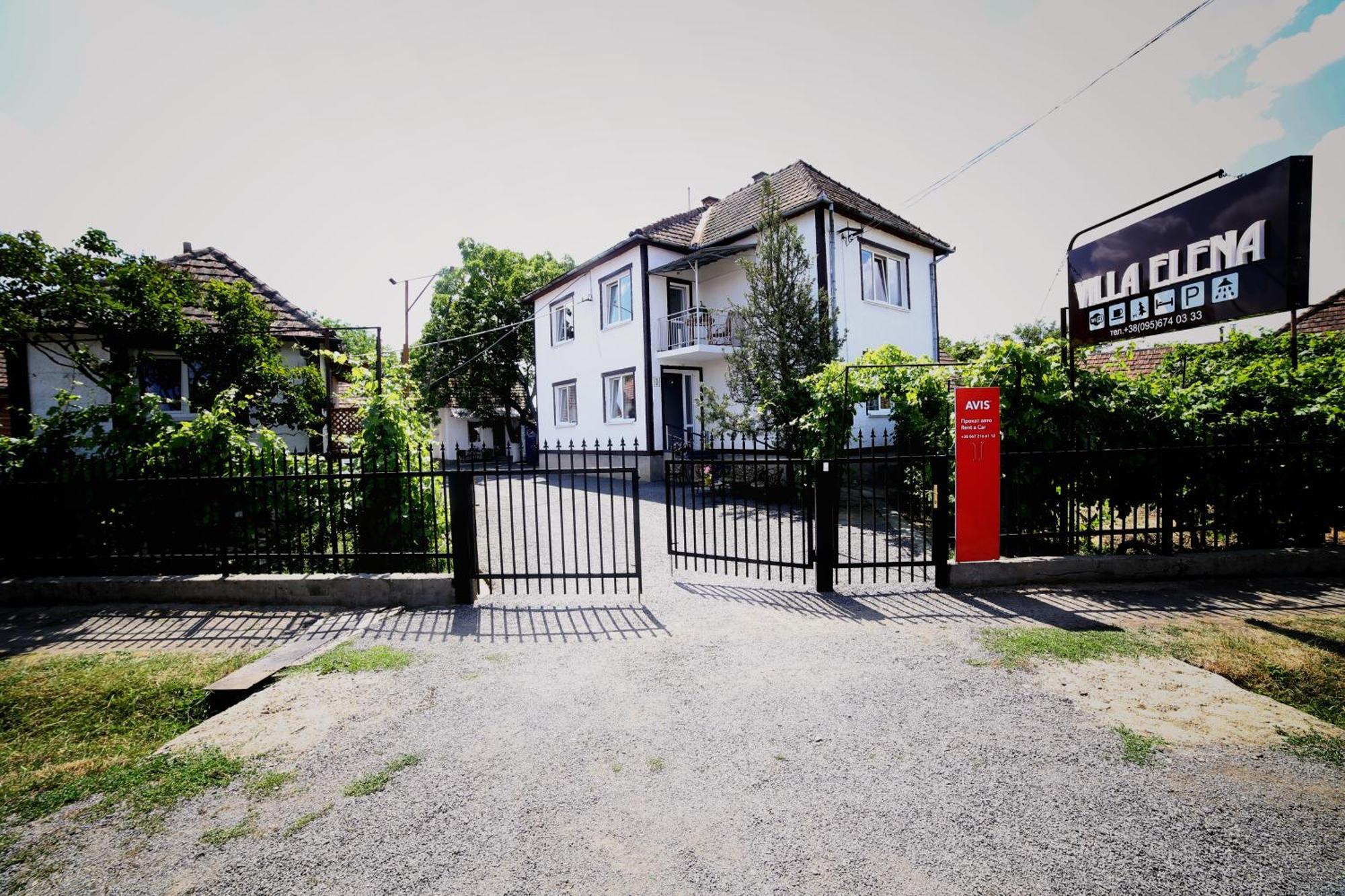 Villa Elena Yanoshi Exterior photo